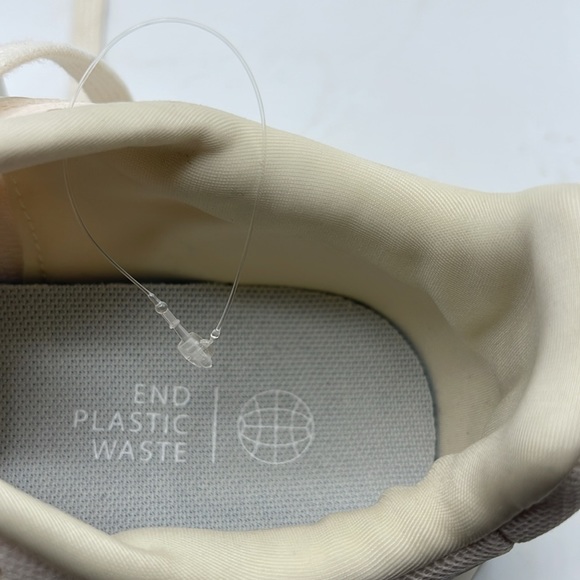 Adidas women’s size 8 MULTIX shoes - Picture 5 of 7